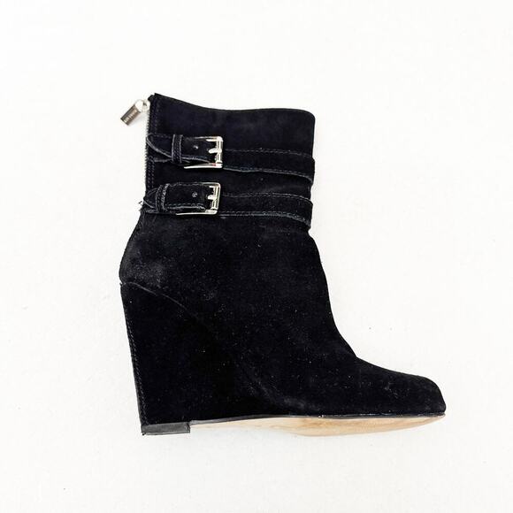 Michael Kors Black Leather Wedge Bootie Belted Accent Faux Suede Boot Size 6 - Picture 2 of 6